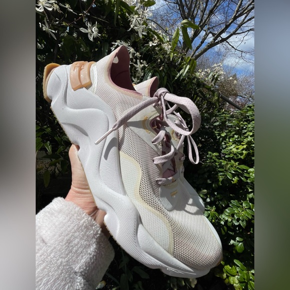 Sorel Shoes - Sorel Women's Sneakers in White and Pink